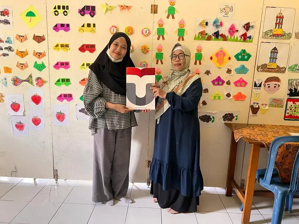 Optimalisasi APE sebagai Sarana Edukasi Siswa PAUD melalui Pemberdayaan Industri Warga Ciganitri Optimalisasi APE sebagai Sarana Edukasi Siswa PAUD melalui Pemberdayaan Industri Warga Ciganitri